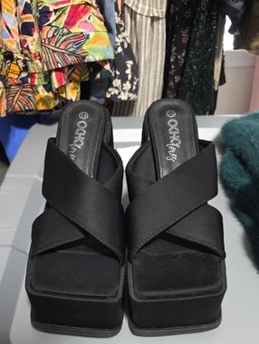 Black Crisscross Platform Slide Heels -